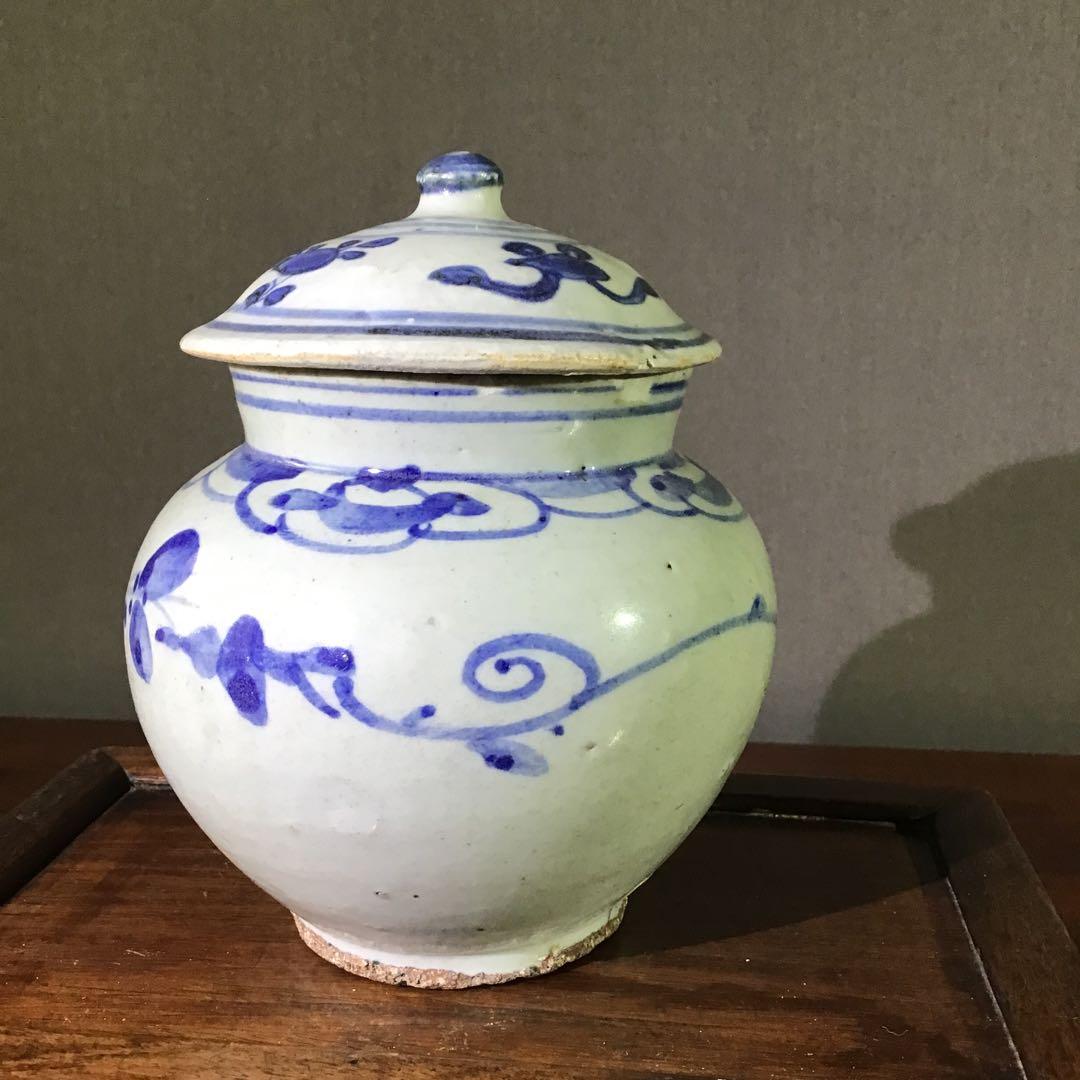 李朝　蓋付小壺