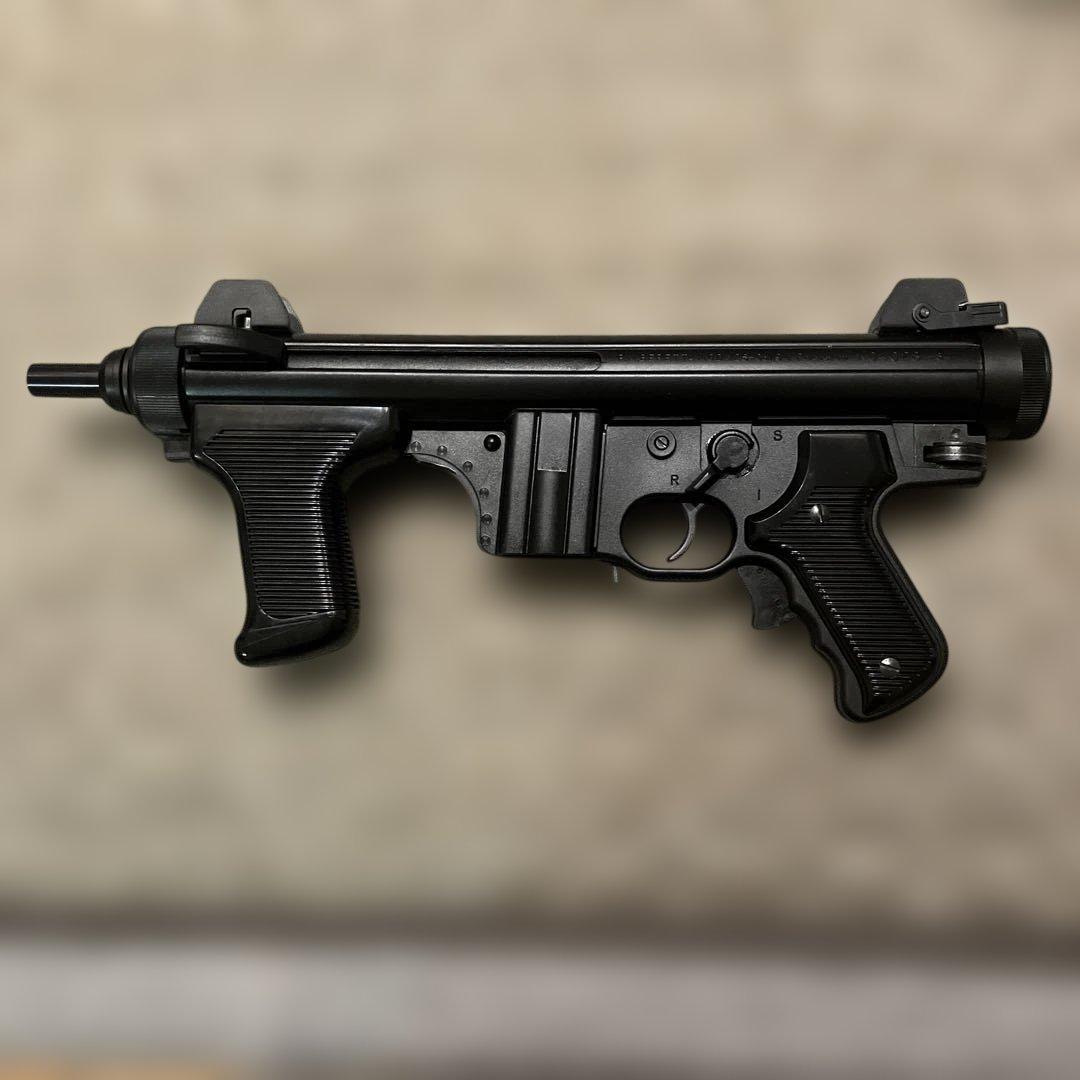 k*4様 Beretta M12S モデルガン 黒