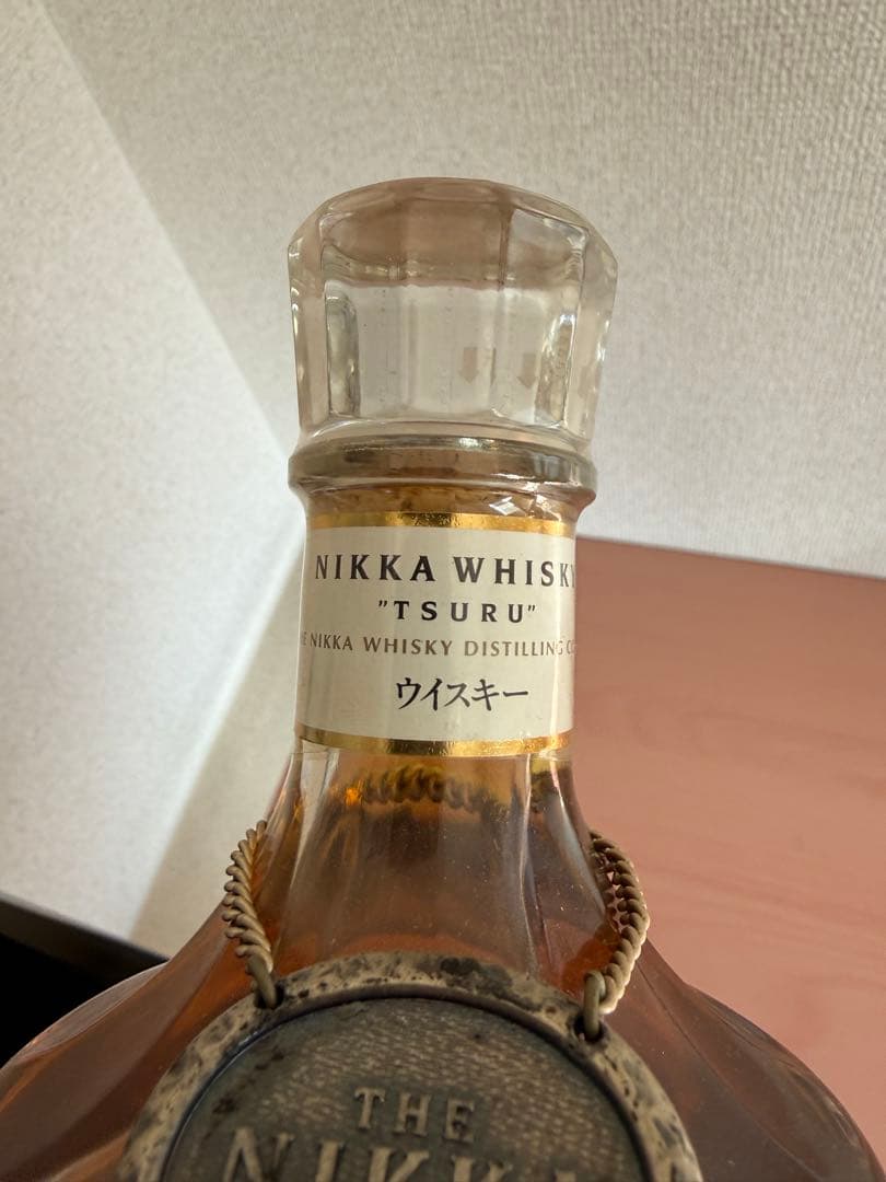 NIKKA ウイスキー 鶴 700ml ニッカウイスキー　スリム