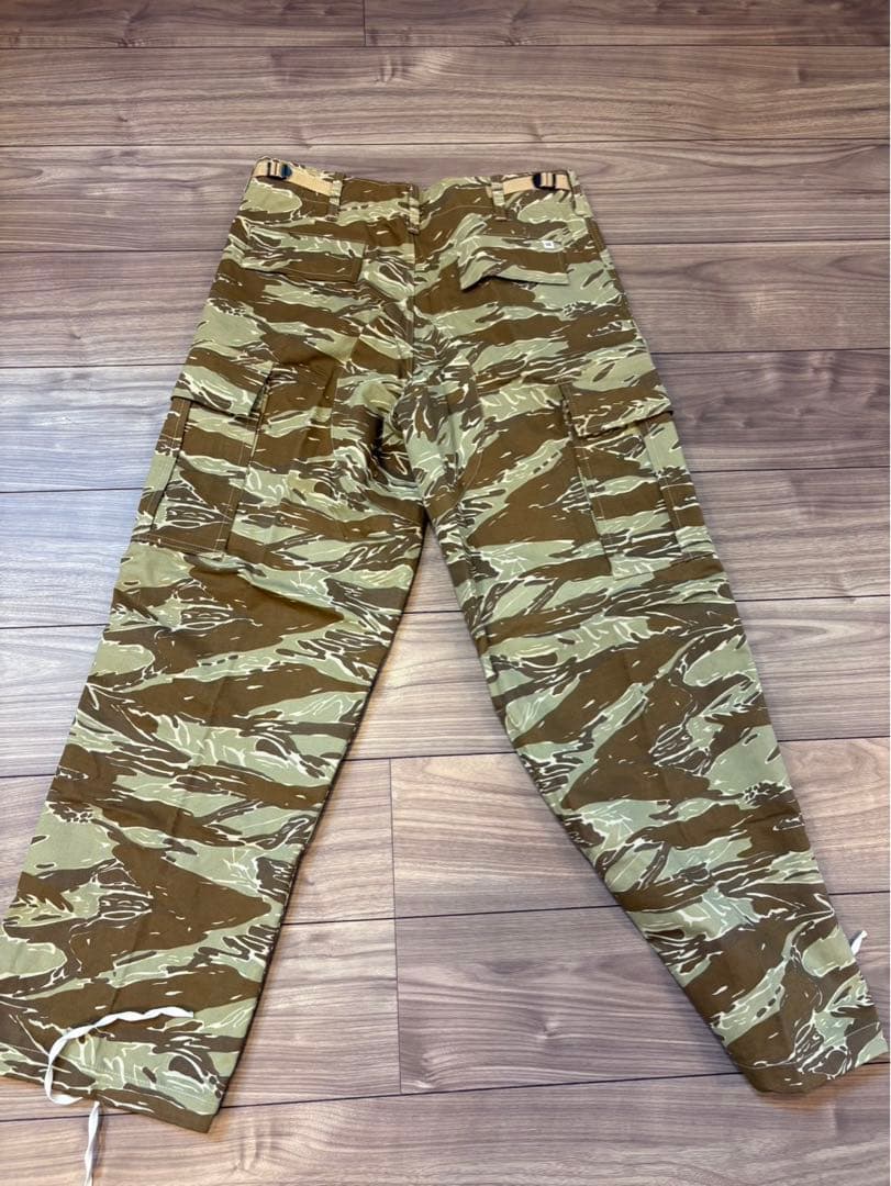 デザートタイガー　迷彩服上下　タイガーストライプ