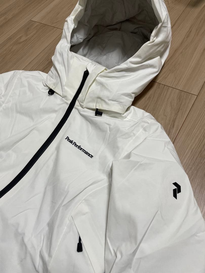 PeakPerformance アニマジャケット　女性　スキーウェア