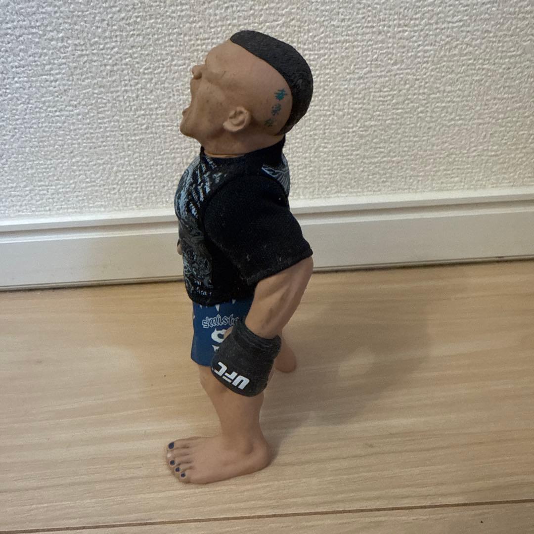 UFC フィギュア 叫ぶポーズ 約15cm
