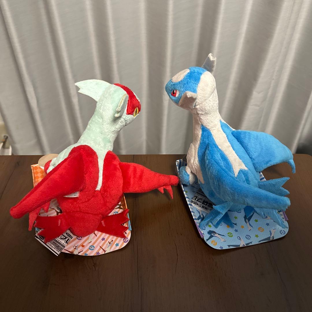 タカラトミー製　ラティオス ラティアス ぬいぐるみ