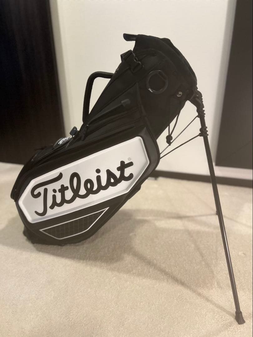 Titleist キャディバッグ スタンド付き ブラック/ホワイト