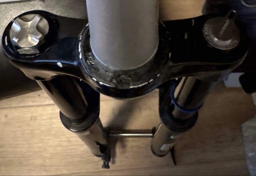 T*様 エンデューロ、トレイル向き34ミリサス/ サンツアー　アイオン ノンブー