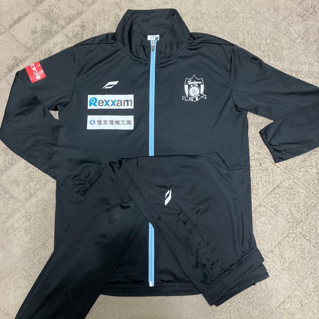 カマタマーレ讃岐　上下