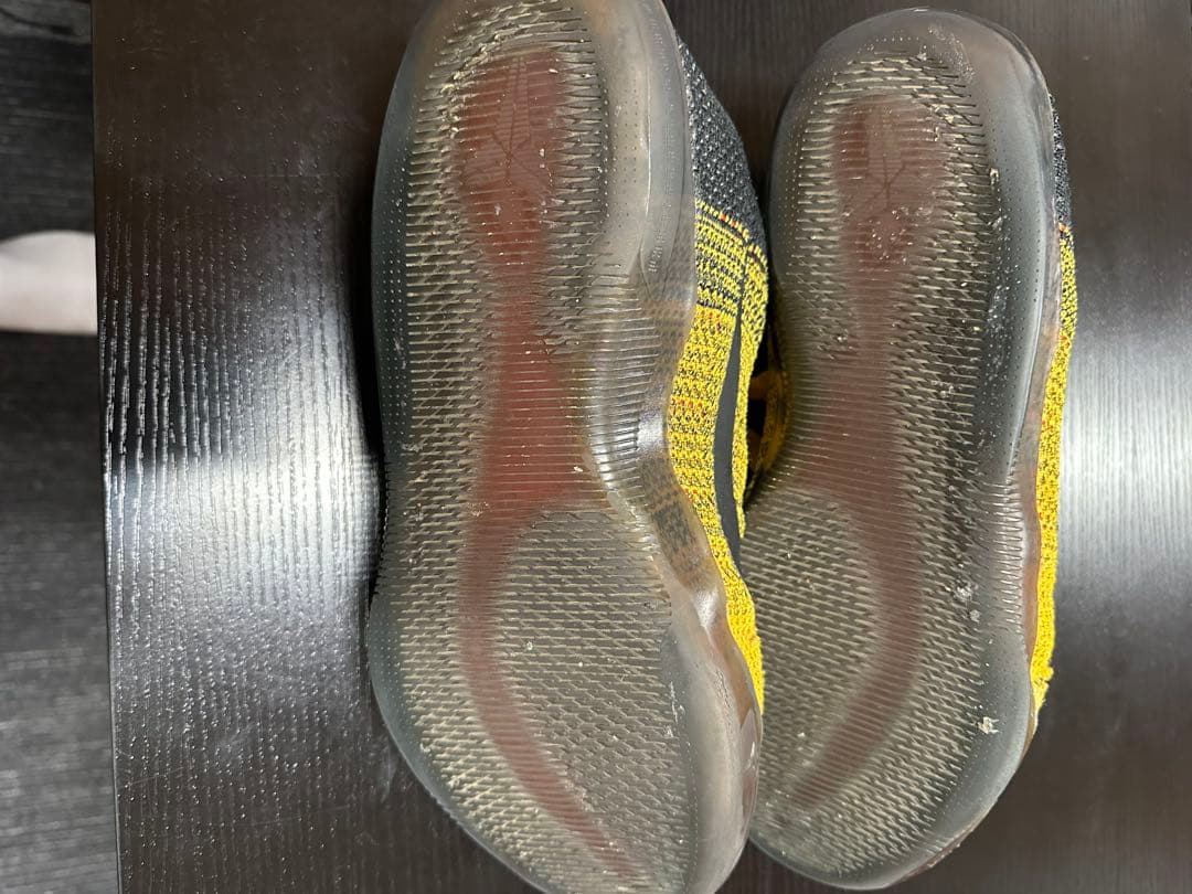 コービー11 Nike バスケットボールシューズ イエロー/ブラック/レッド