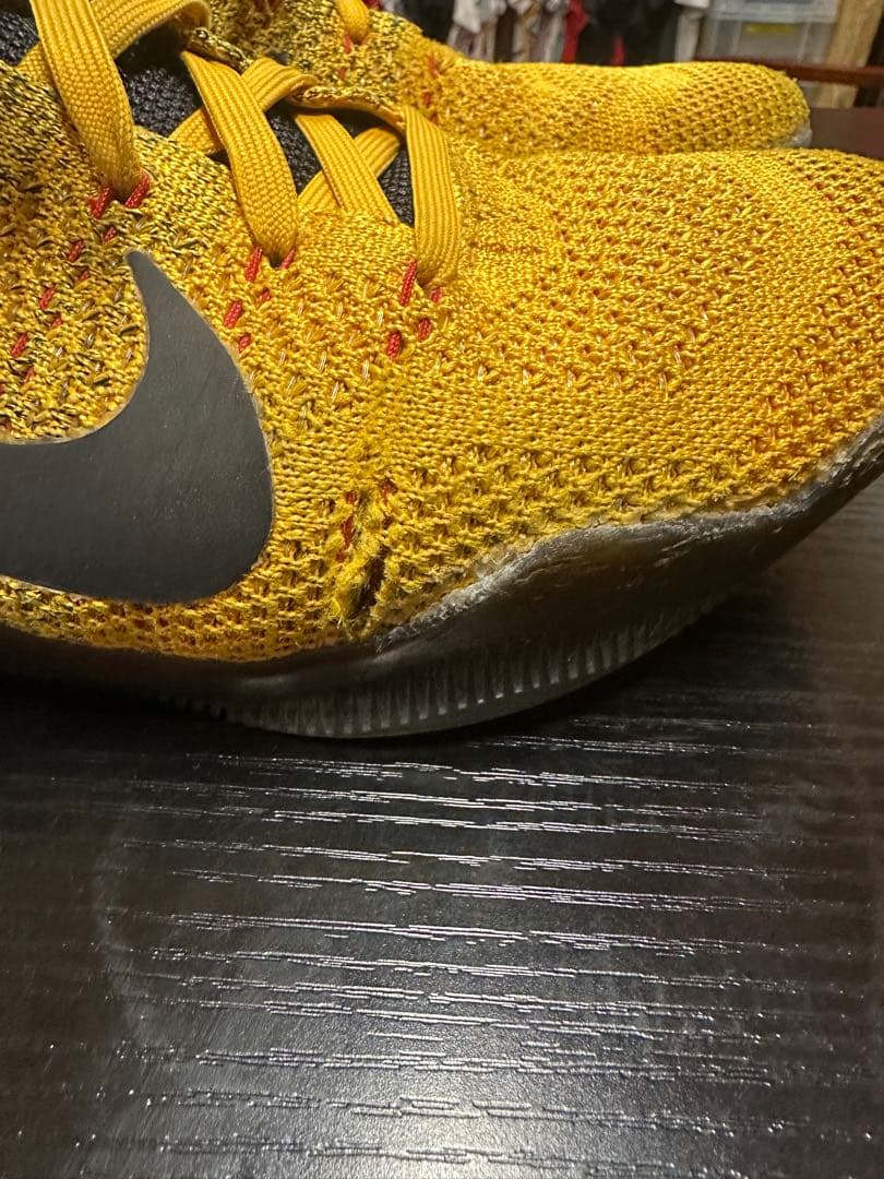 コービー11 Nike バスケットボールシューズ イエロー/ブラック/レッド