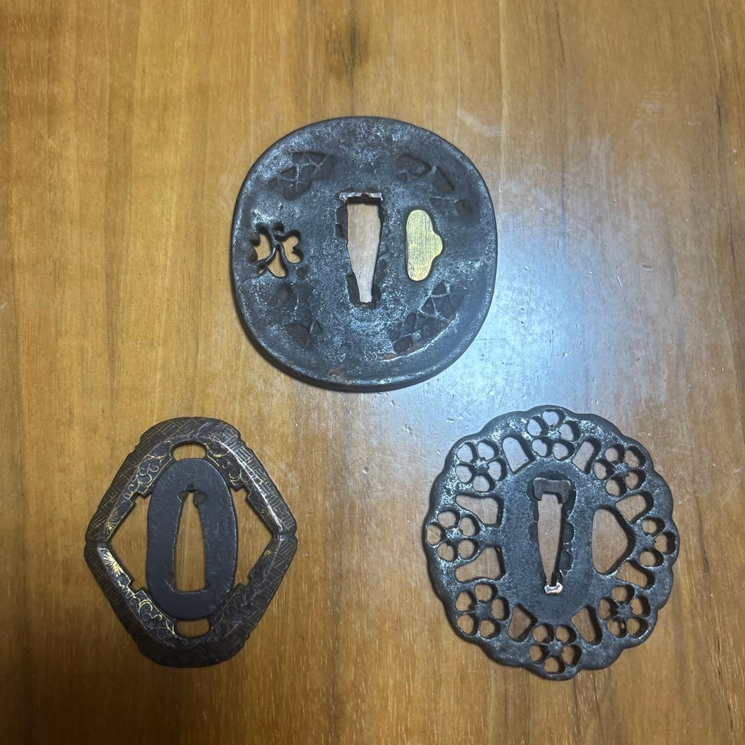 旧家蔵出し品　鍔 三点セット 別売り可能 時代物　刀装具　武具
