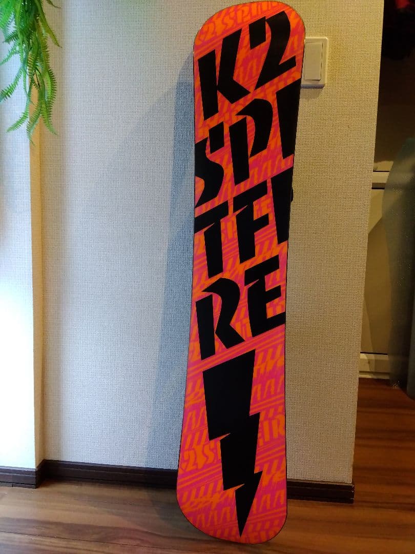 人気機種【送料無料】K2 138 学生・レディース スノーボードセット！！