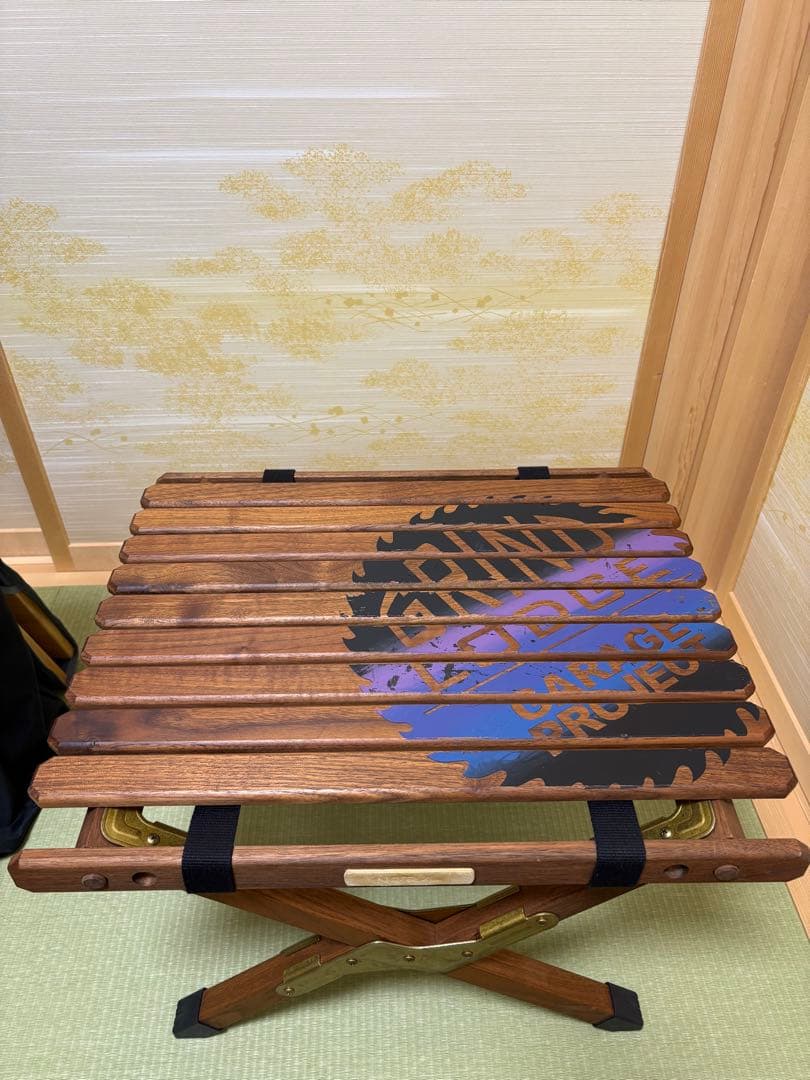 Noras サイドテーブル　ウォールナット　真鍮金具