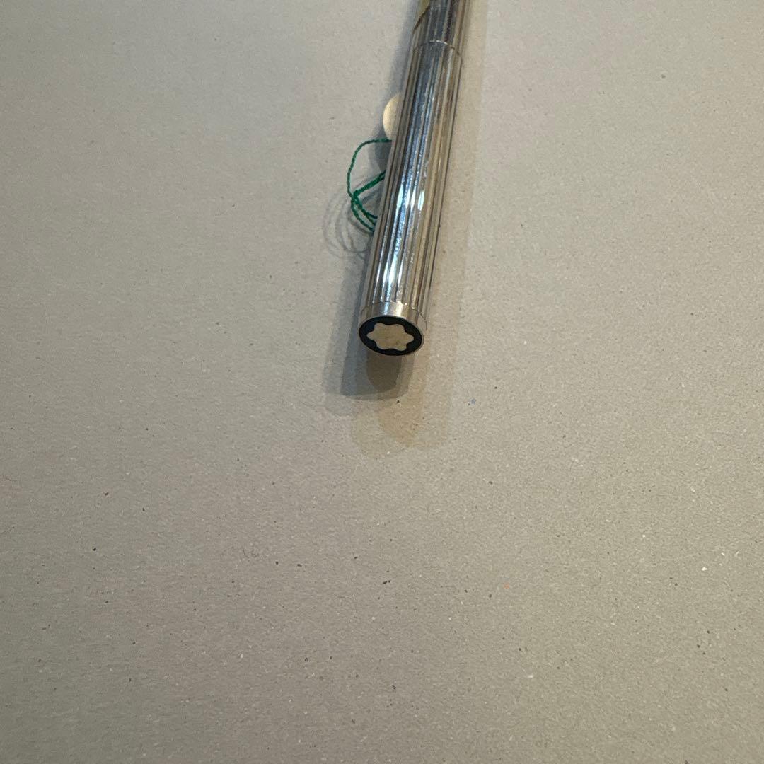 d*3様 モンブラン 万年筆ノブレス