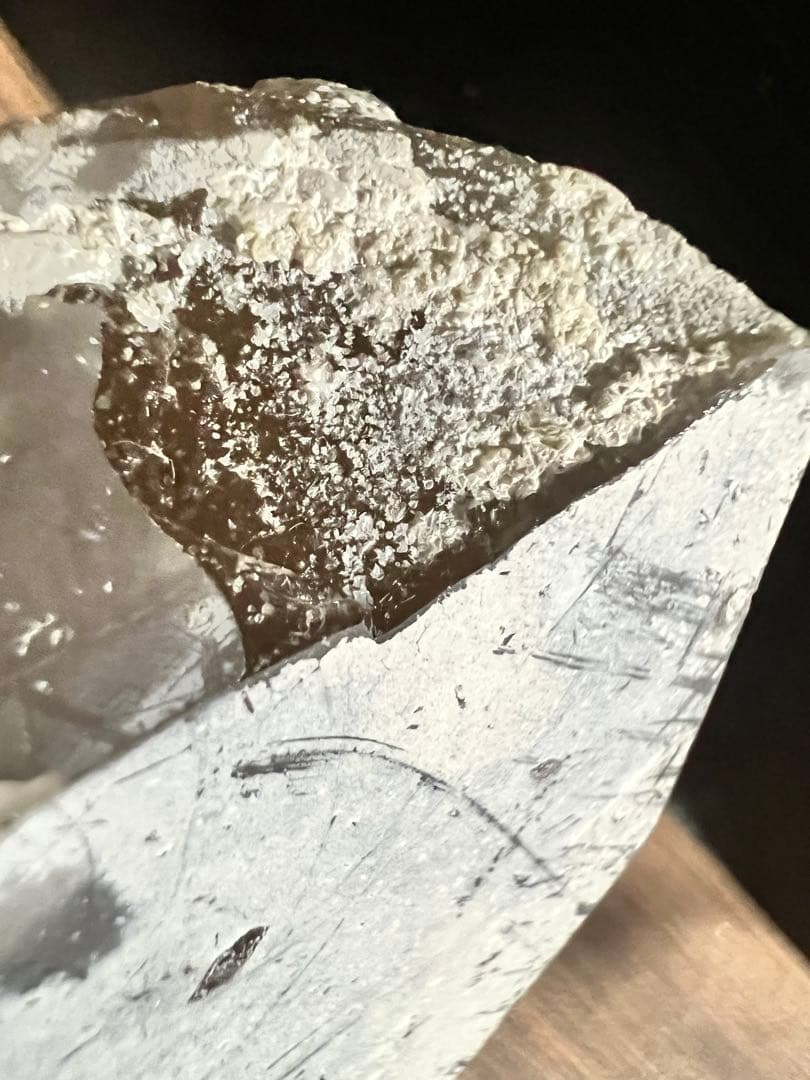 龍脈の精髄 ヘマタイト煙水晶 大地と響く浄化と守護 売上一部保護猫活動に使用