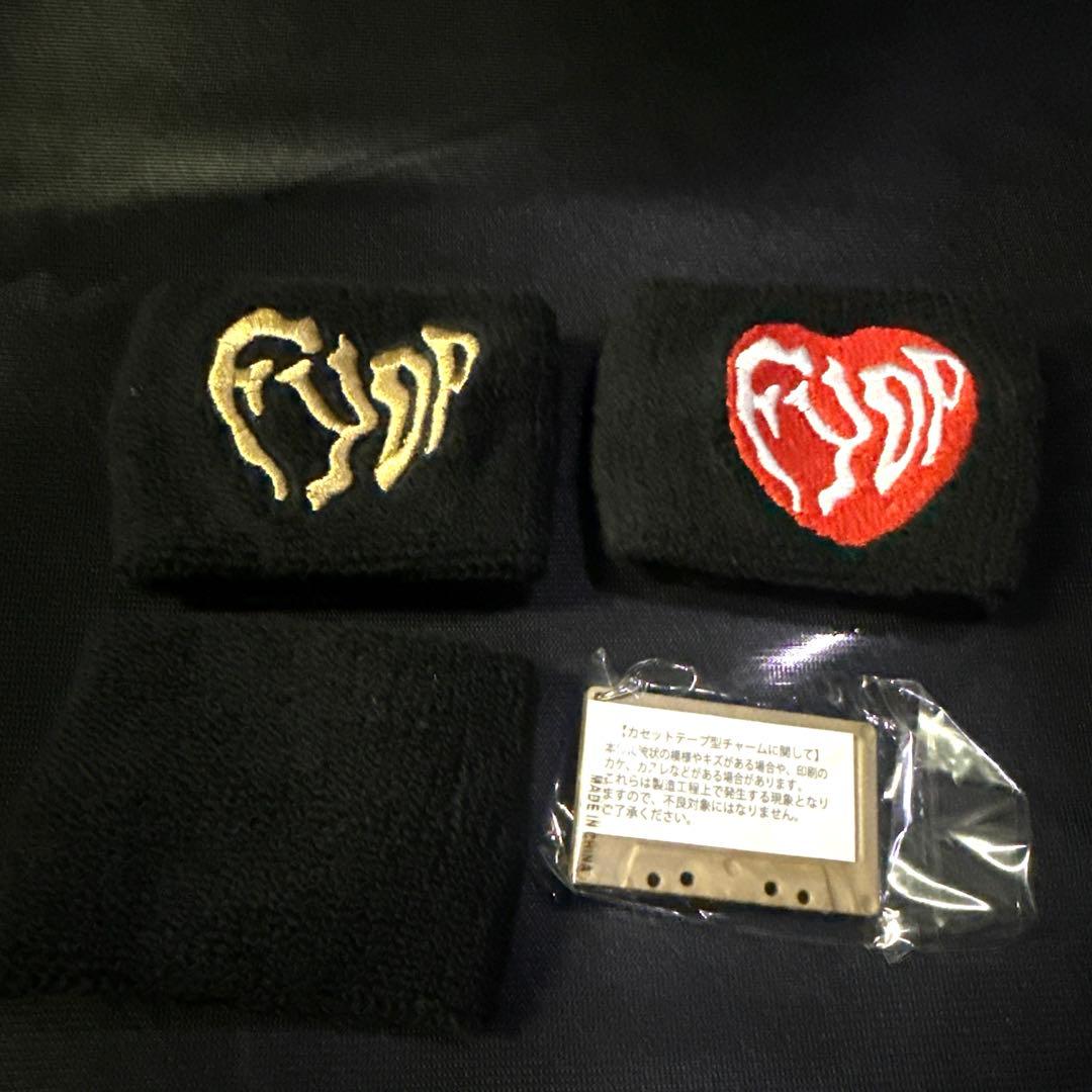 B’z FYOP ガチャガチャ 12/21 リストバンド チャーム 4点セット