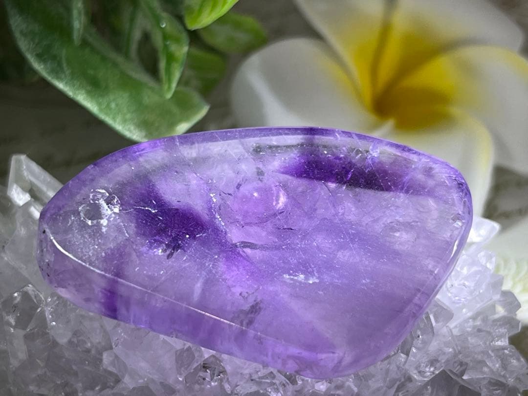 トラピッチェ アメジスト✨　紫水晶　穴あき　パーツ　原石