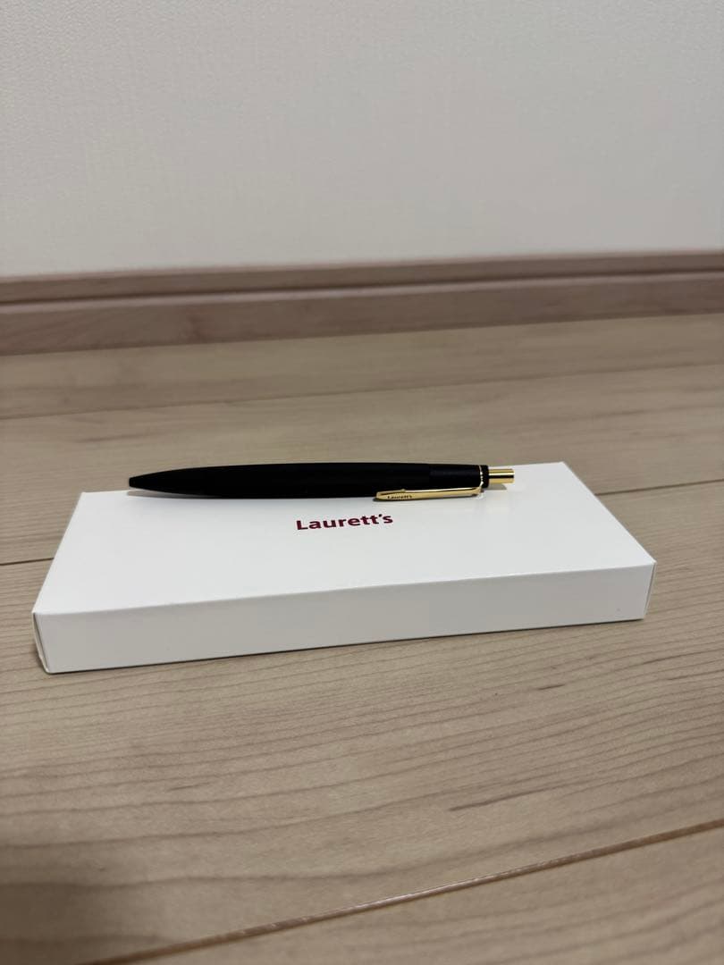 Laurett's ブラックボールペン