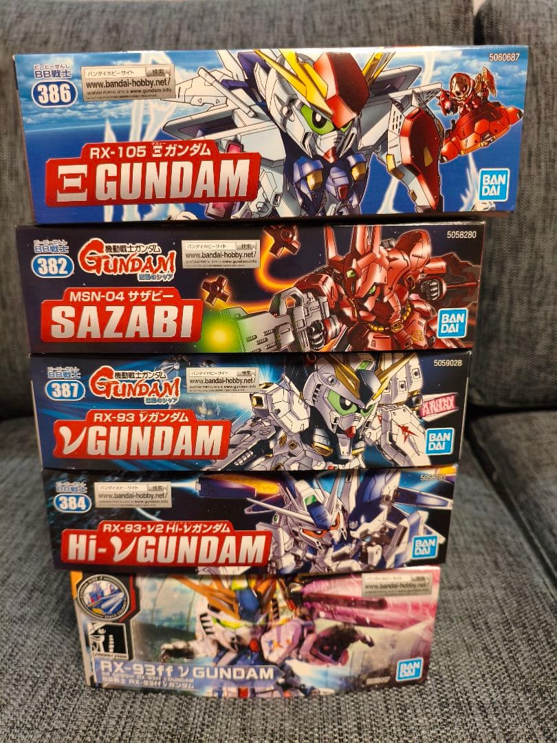 SD　ガンダム Ξガンダム ガンプラ クスィーガンダム　νガンダム　サザビー