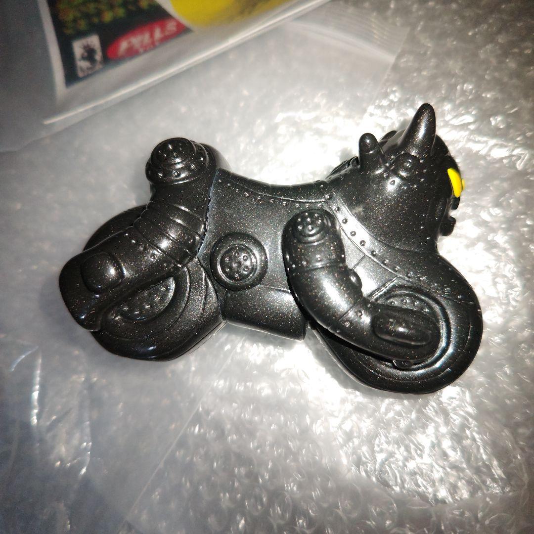 PILLS TOY　夢幻ロボット　人造人間　黒　ソフビ