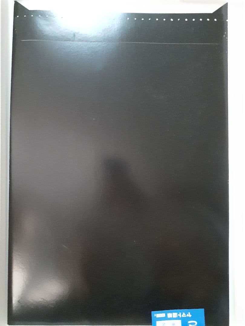 はくいきしろい アイシャドウでつくられたアートステッカー KATE