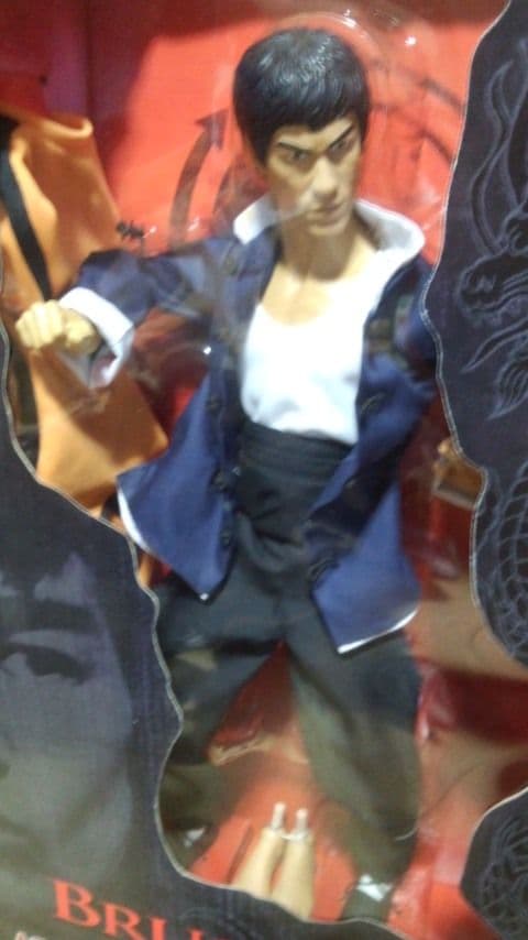 再値下げ！激レア　新品　希少　廃盤　ブルース・リー 特大ビックサイズ フィギュア