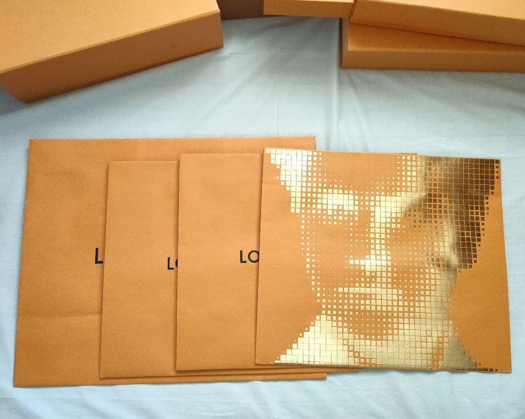 ルイヴィトン　LV　Louis Vuitton Box 箱　紙袋　ショッパー