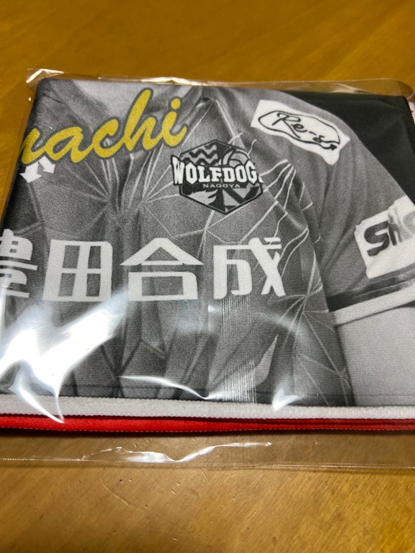 水町泰杜　ピックアップタオル