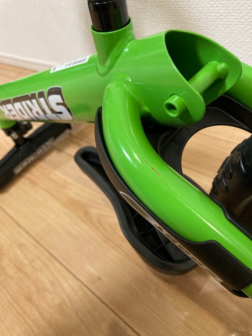 STRIDER 12インチ スポーツモデル 緑