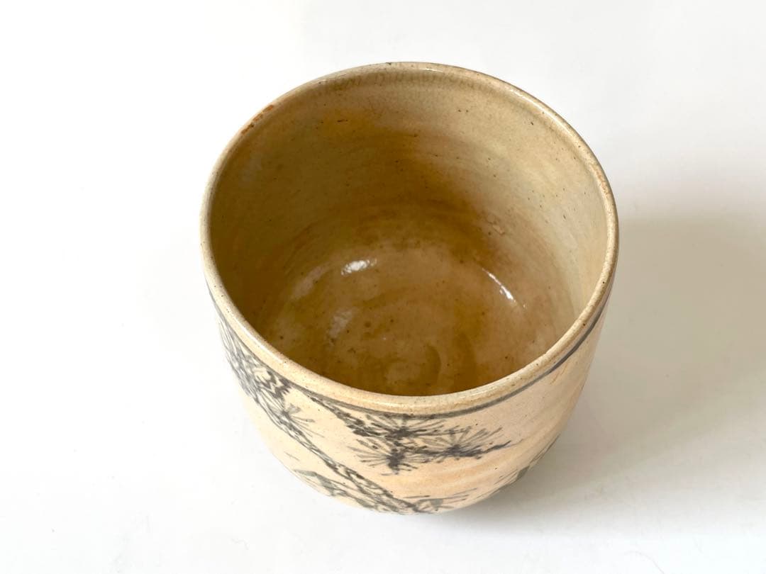 骨董　アンティーク　松竹梅　筒茶碗　鉄絵　京焼　志賀焼　仁清　箱付き