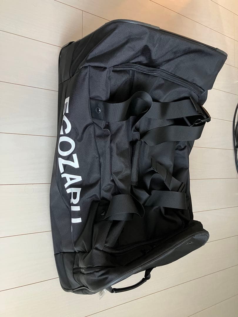 EGOZARU ブラック キャリーバッグ