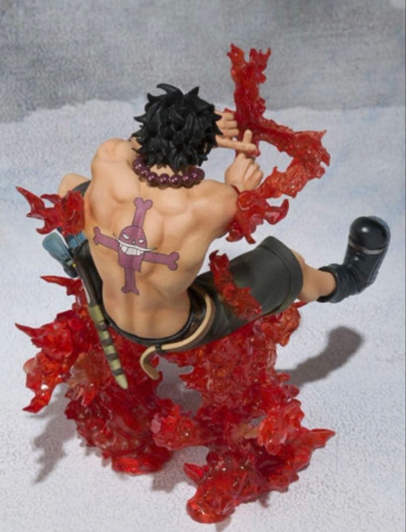 ワンピースフィギュアアーツZERO ポートガス・Ｄ・エース　十字火