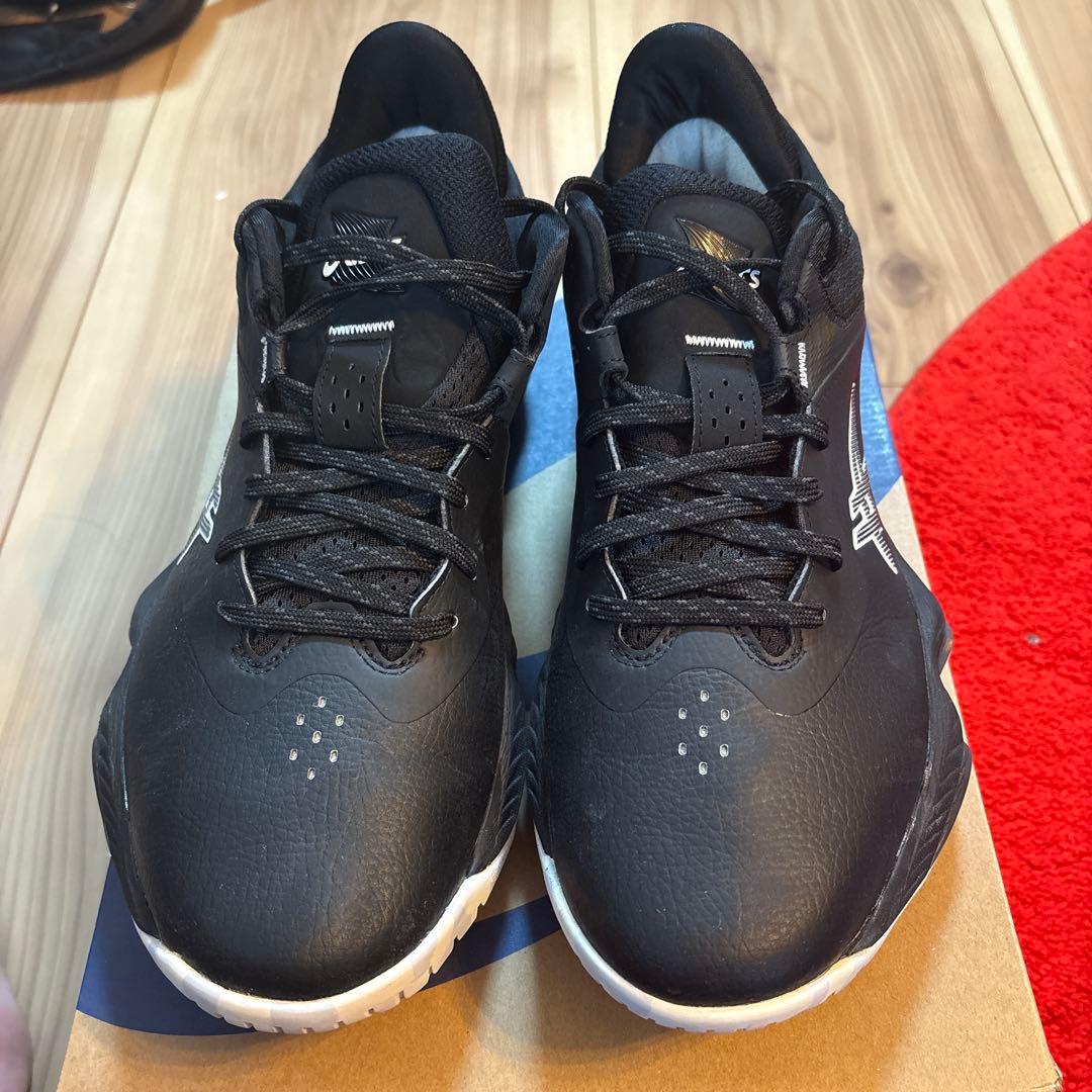 【美品】ASICS nova surge low 黒 28cm