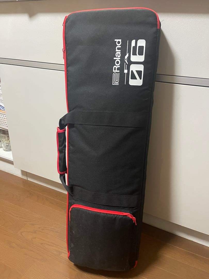 Roland FA-06【純正ソフトケース、完動美品】