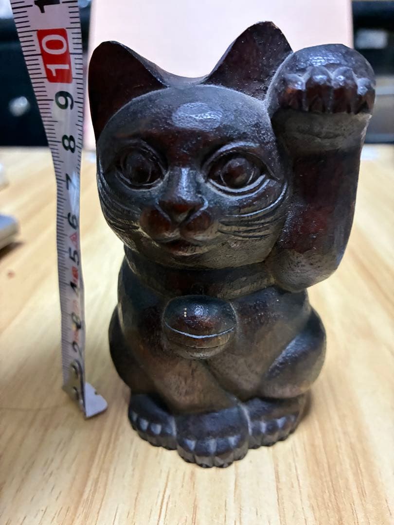 招き猫　木彫り