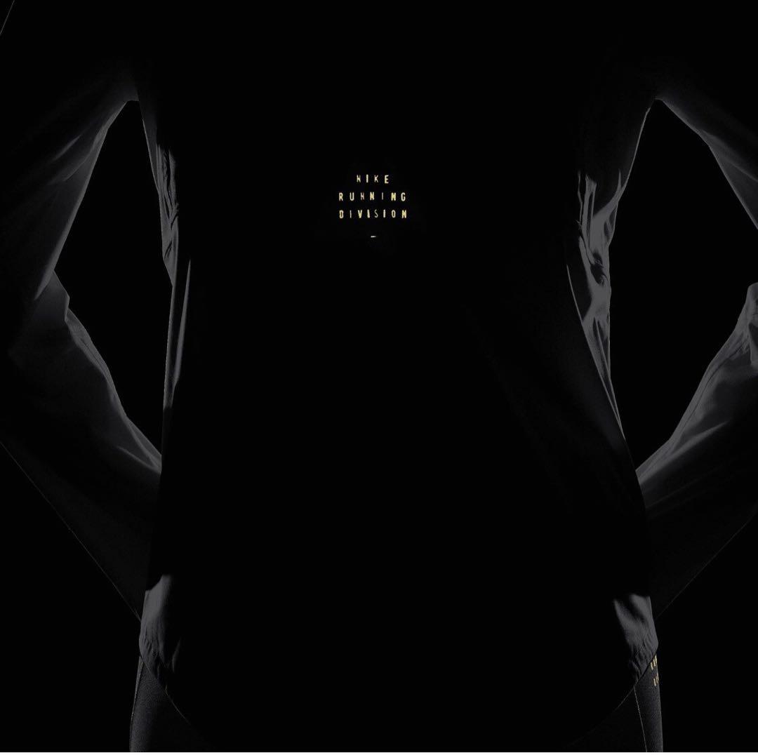 新品★定価33,000円❗️ナイキランニングトップ ラン ディビジョン★L