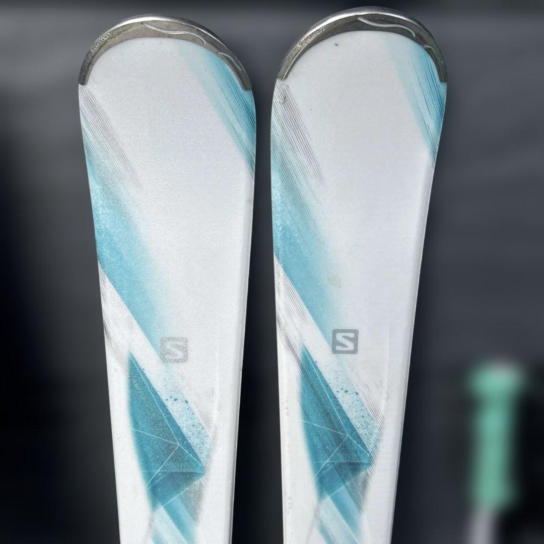 サロモン　キアナ　137cm スキー板　スキーブーツ　ストック　23.5cm