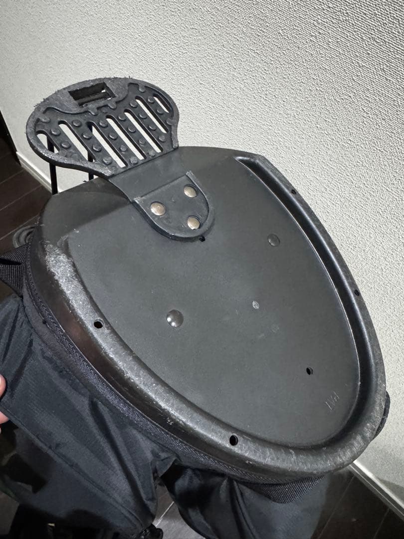 NEWERA スタンド式キャディバッグ ブラック・カモフラージュ