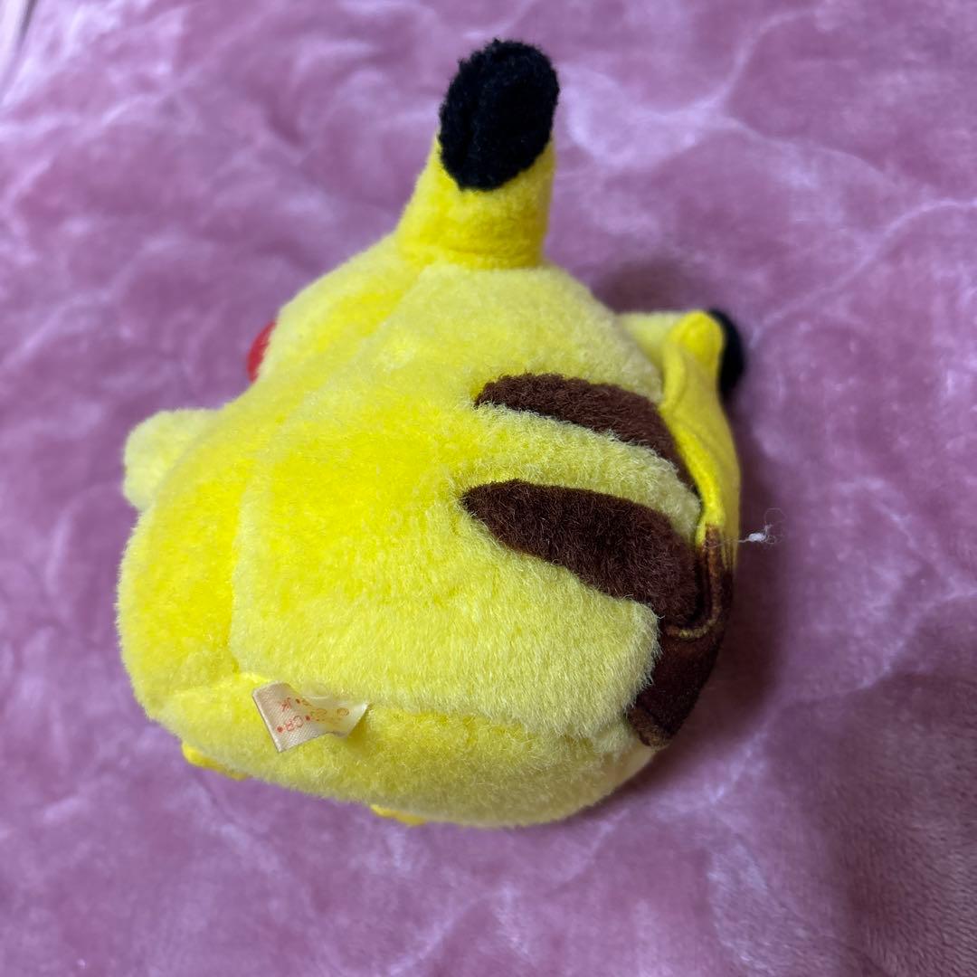 ピカチュウ　初期ぬいぐるみ