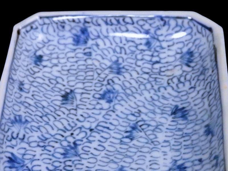 古伊万里　染付　微塵唐草の図　角皿　豆皿　E532AS-fbte