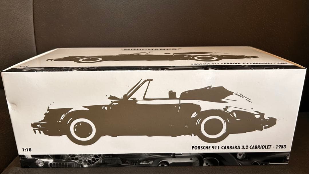 ミニチャンプスポルシェ 911 カレラ3.2 カブリオレブラック1/18