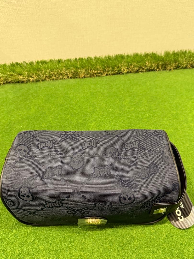 マークアンドロナ　非売品ポーチ　 新品、未使用　タグ付