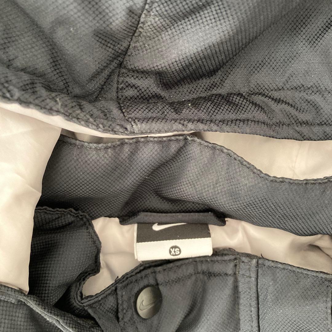 NIKEベンチコート