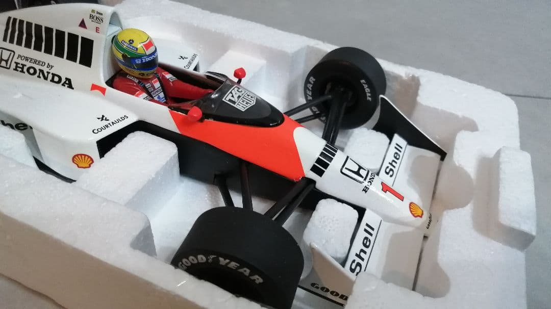 MINICHAMPS アイルトンセナ マクラーレン ホンダMP4/5 1989