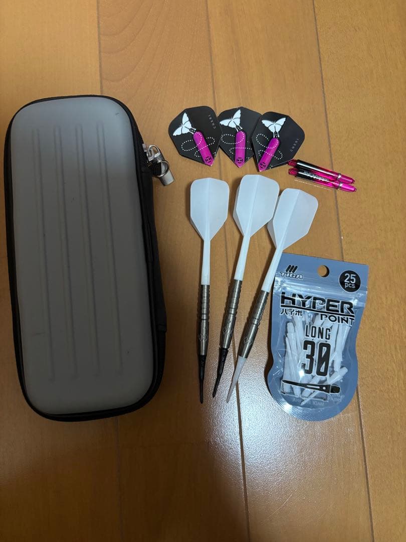 [値下げ] Harrow's Cheri ダーツセット 3本