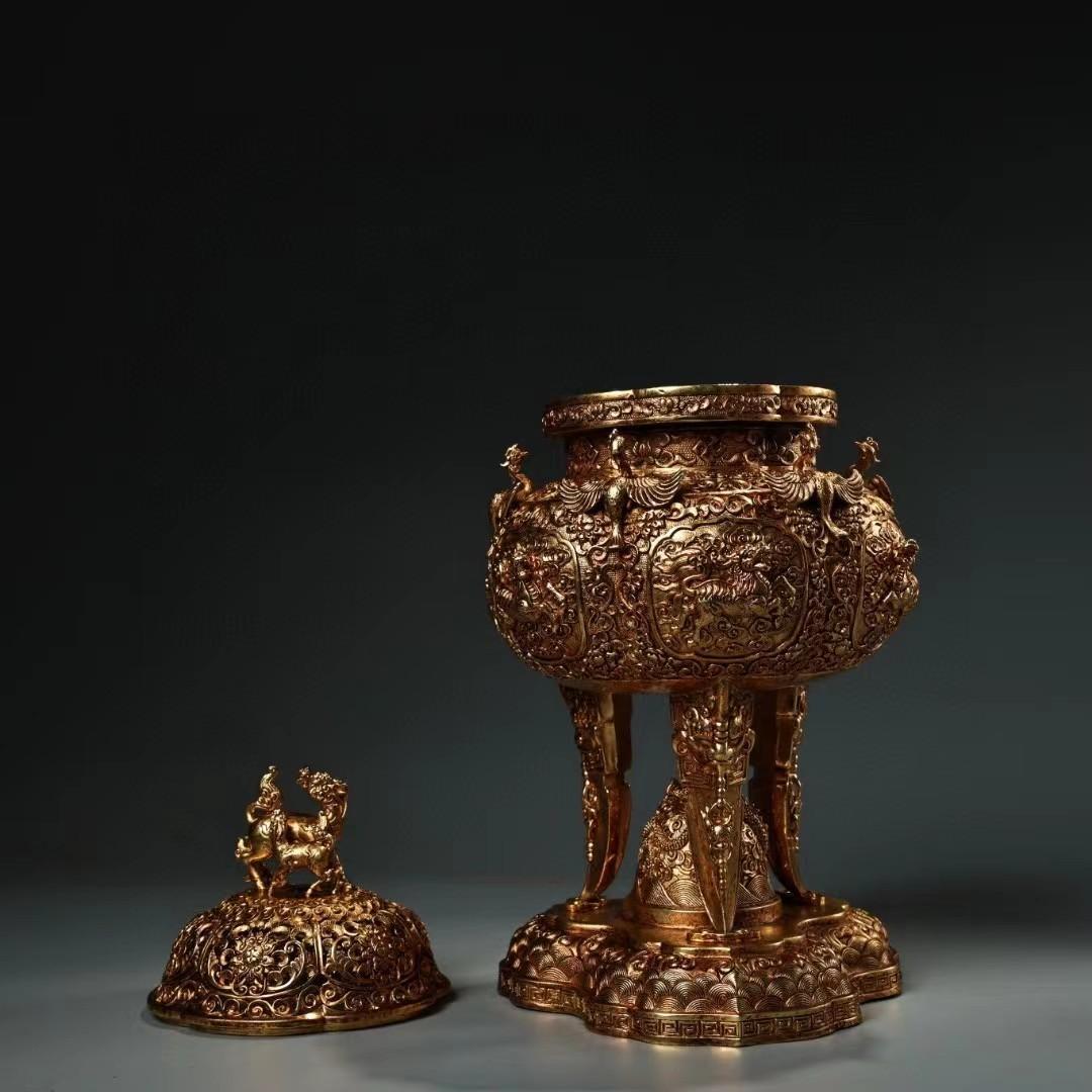 中国古美術・旧蔵鎏金熏香炉・純銅細密彫・純手作り・高浮彫・茶道具・文房具・木箱付