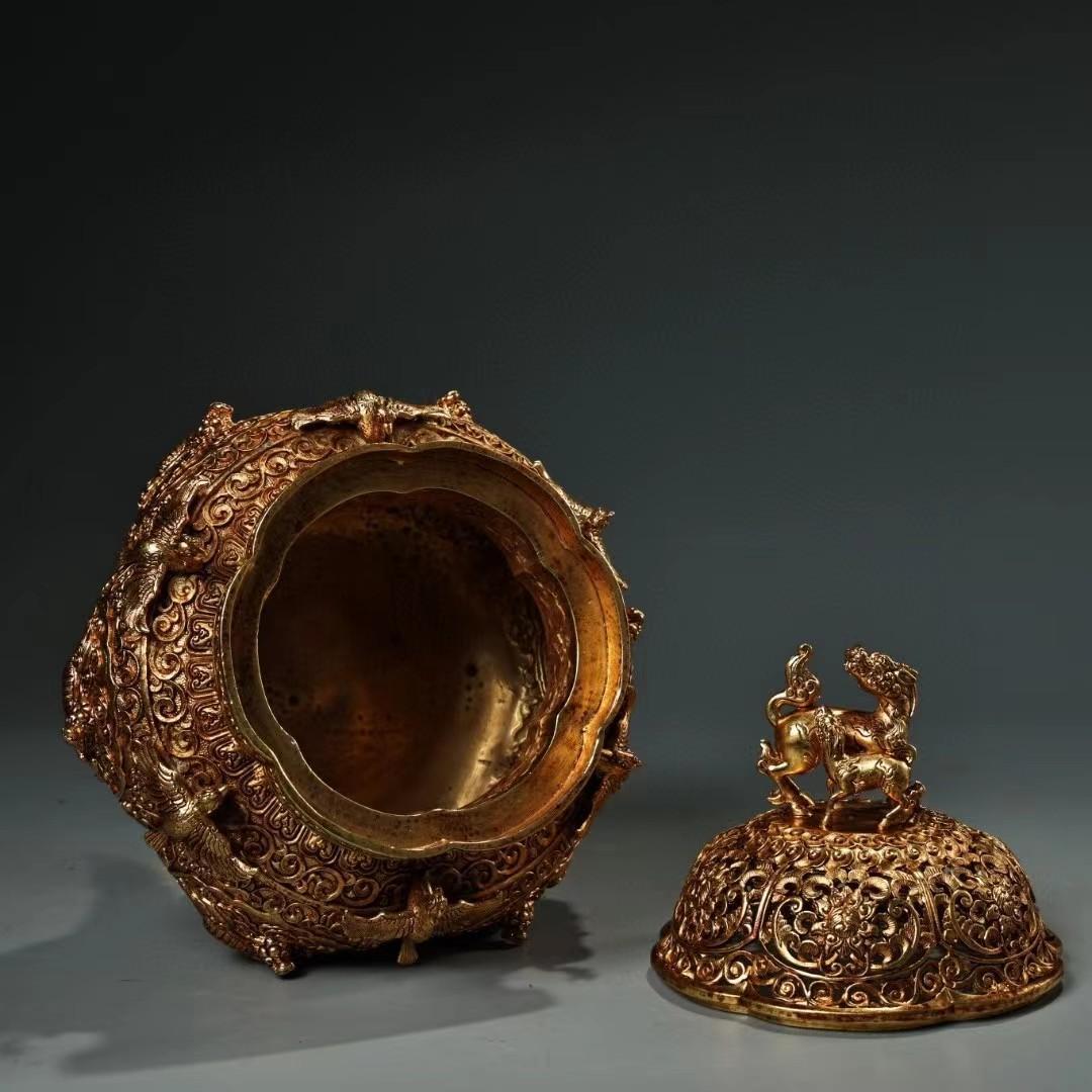 中国古美術・旧蔵鎏金熏香炉・純銅細密彫・純手作り・高浮彫・茶道具・文房具・木箱付