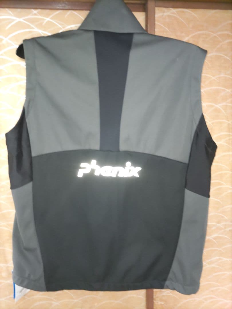 新品タグ付き保管品 Phenix フェニックス ベスト