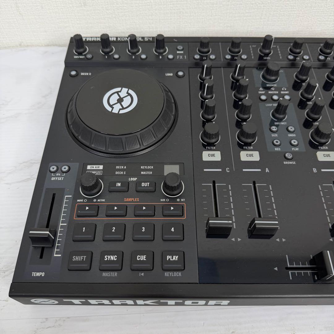 TRAKTOR KONTROL S4　DJコントローラー　専用フライトケース