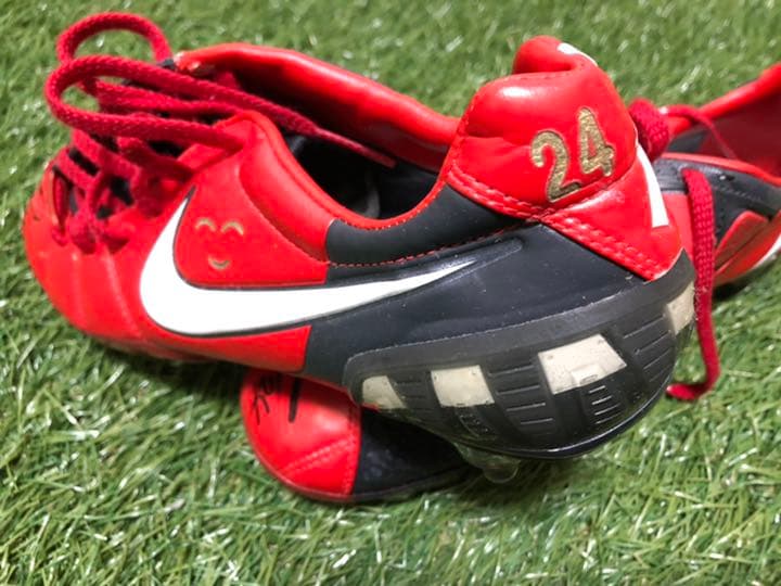 ナイキトータル90レーザー日本代表森脇良太選手実着