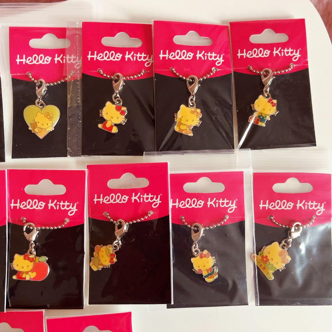 希少レア　ハローキティ　海外限定　USA ストラップ　チャーム　2004 レトロ