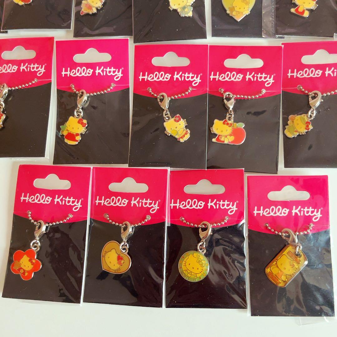 希少レア　ハローキティ　海外限定　USA ストラップ　チャーム　2004 レトロ